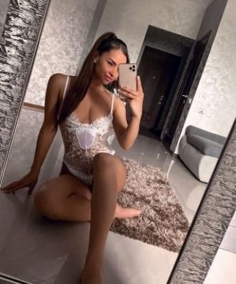 Живу в Москве и знаю этот город вдоль и поперек.
🔥 Мои услуги включают классический секс, оральный секс, массаж и многое другое. Я готова исполнить все твои фантазии и желания.
🌟 Мои клиенты остаются довольными и всегда возвращаются ко мне снова. Я создаю атмосферу комфорта и расслабления, чтобы ты мог полностью расслабиться и насладиться нашим временем вместе.
📷 Фото, которые ты видишь, 100% реальные и без ретуши. Я выгляжу только лучше в реальной жизни.
📞 Жду звонка от тебя, чтобы сделать нашу встречу незабываемой. Ты не пожалеешь! Инна